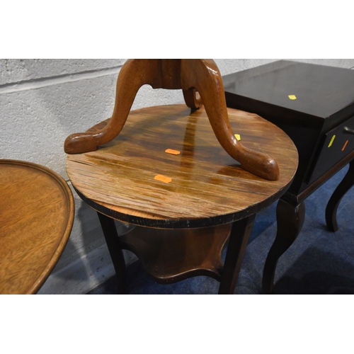 279 - A SELECTION OF OCCASIONAL FURNITURE, to include a nest of three tables, largest table width 92cm x d... 