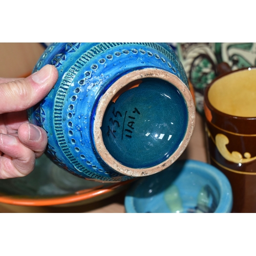 808 - A GROUP OF STUDIO ART POTTERY ITEMS, comprising, Bitossi Rimini Blue 735, candlestick, marked Italy ... 