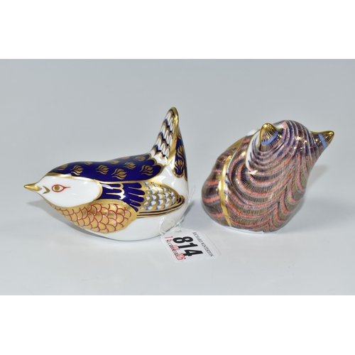 814 - TWO ROYAL CROWN DERBY PAPERWEIGHTS, comprising Wren and Kitten, each appears first quality, though m... 