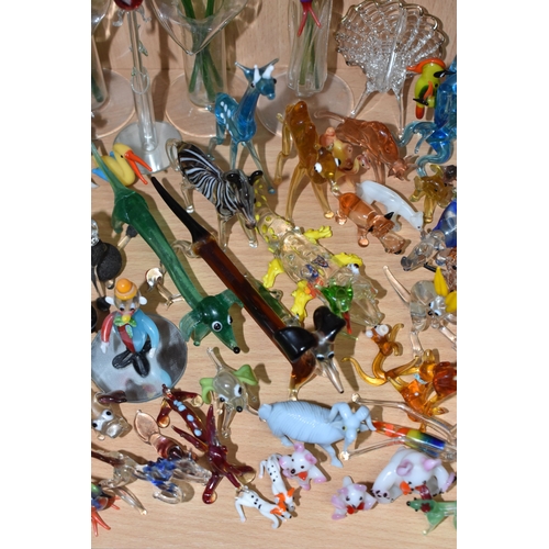 842 - A COLLECTION OF GLASS LAMPWORK ANIMALS AND FLOWERS, approximately two hundred pieces, to include sev... 