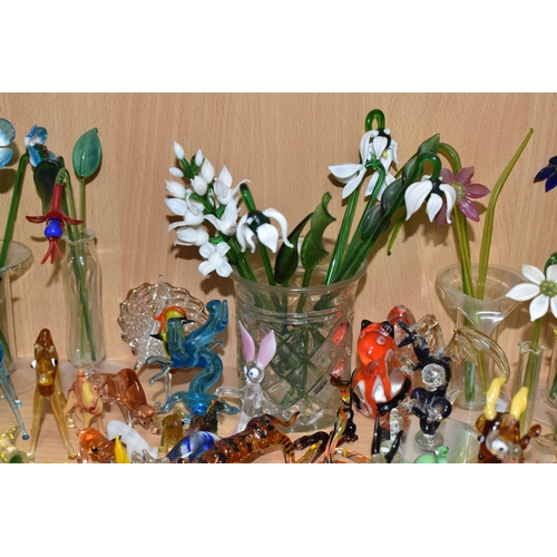 842 - A COLLECTION OF GLASS LAMPWORK ANIMALS AND FLOWERS, approximately two hundred pieces, to include sev... 