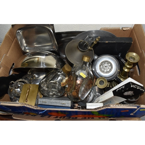1000 - EIGHT BOXES AND LOOSE MISCELLANEOUS ITEMS to include a quantity of carved animals mostly from Africa...