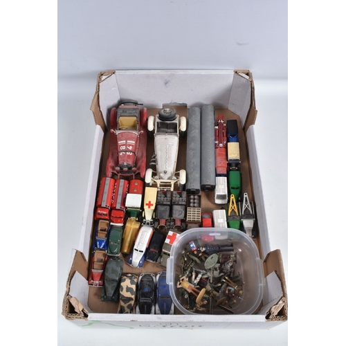 21 - A QUANTITY OF UNBOXED ASSORTED MODERN DIECAST VEHICLES, to include Polistil 1/16 scale Alfeta 1750, ... 
