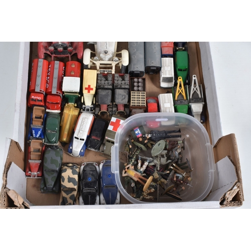 21 - A QUANTITY OF UNBOXED ASSORTED MODERN DIECAST VEHICLES, to include Polistil 1/16 scale Alfeta 1750, ... 