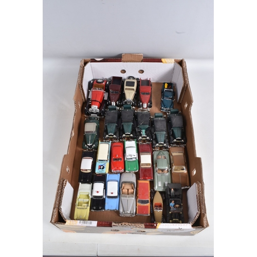 21 - A QUANTITY OF UNBOXED ASSORTED MODERN DIECAST VEHICLES, to include Polistil 1/16 scale Alfeta 1750, ... 