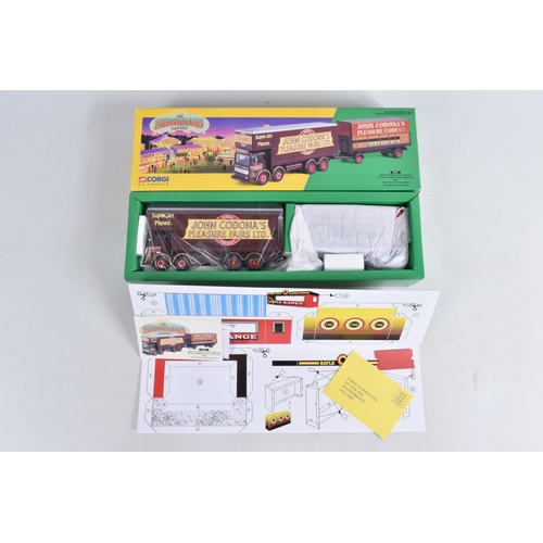 32 - A TRAY CONTAINING A SELECTION OF BOXED CORGI DIECAST MODEL CIRCUS VEHICLES, to include a Foden S21 L... 