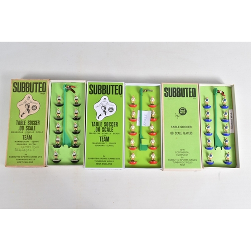 48 - A QUANTITY OF BOXED SUBBUTEO HEAVYWEIGHT TEAMS, to include 1960's No.1 team with v neck and short sl... 
