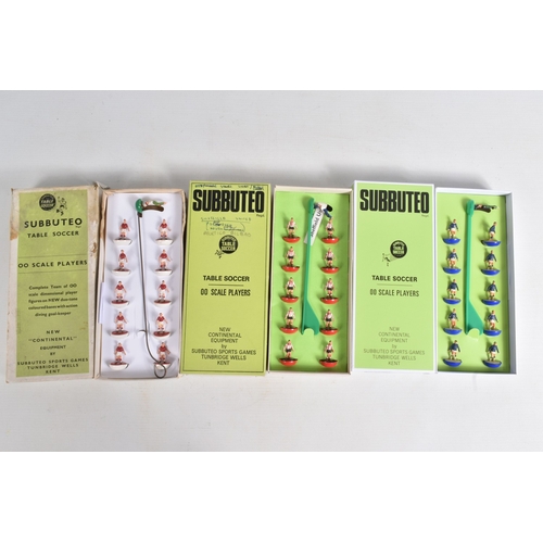 48 - A QUANTITY OF BOXED SUBBUTEO HEAVYWEIGHT TEAMS, to include 1960's No.1 team with v neck and short sl... 