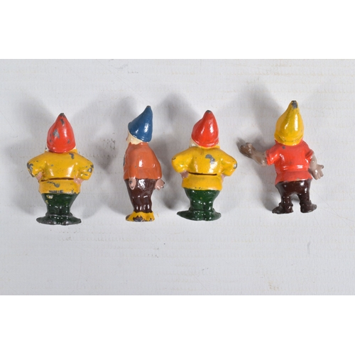 54 - A UNBOXED SET OF BRITAINS SNOW WHITE AND THE SEVEN DWARFS HOLLOWCAST FIGURES, No.1654, all appear co... 