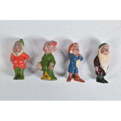 54 - A UNBOXED SET OF BRITAINS SNOW WHITE AND THE SEVEN DWARFS HOLLOWCAST FIGURES, No.1654, all appear co... 