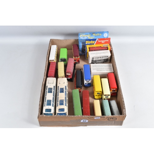 63 - A QUANTITY OF MAINLY UNBOXED CORGI AND DINKY TOYS BUS AND COACH MODELS, to include Corgi B.M.M.O Mid... 