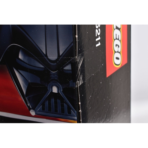 80 - A SEALED BOXED LEGO STAR WARS IMPERIAL STAR DESTROYER, reference 6211, box with its original sticker... 