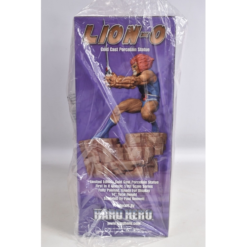 87 - A SEALED BOXED HARD HERO WARNER BROS THUNDERCATS LION-O 14   COLD CAST PORCELAIN STATUE, boxed opene... 