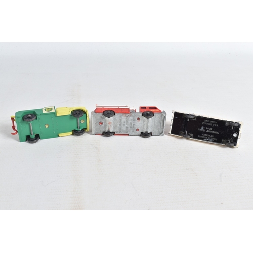 90 - AN UNBOXED MATCHBOX GRAND PRIX RACE SET, No.G-4, complete correct contents, Dodge Wreck Truck, No.13... 