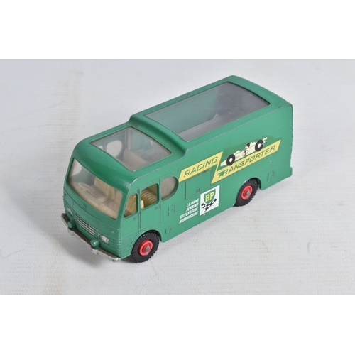 90 - AN UNBOXED MATCHBOX GRAND PRIX RACE SET, No.G-4, complete correct contents, Dodge Wreck Truck, No.13... 