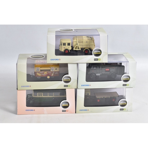 107 - A COLLECTION OF BOXED 1:76 SCALE OXFORD DIECAST MODEL VEHICLES, to include an Original AFS Green God... 