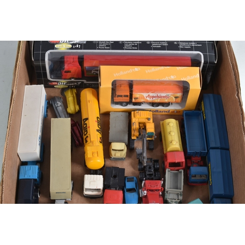 91 - A QUANTITY OF MAINLY UNBOXED AND ASSORTED DIECAST & PLASTIC VEHICLES, to include Wiking, Lima, Efsi,... 