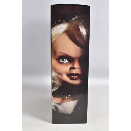 96 - A BOXED MEZCO TOYZ BRIDE OF CHUCKY DOLL, asst. 78015, CC1306, opened from the base but doesnt appear... 