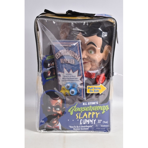 99 - A GOLDBURGER 30   R.L. STINE'S GOOSEBUMPS SLAPPY THE VENTRILOQUIST DUMMY, no. 1305, pull string oper... 