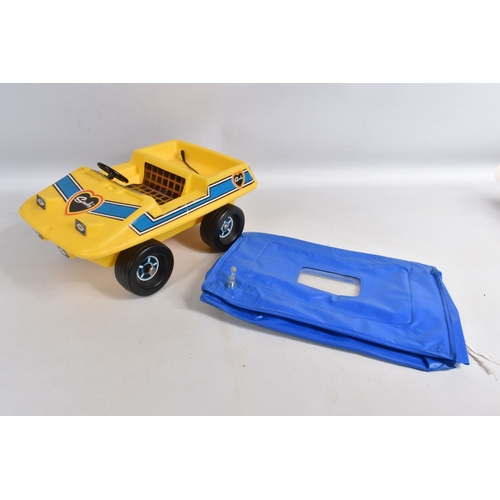 191 - A COLLECTION OF UNBOXED ASSORTED PEDIGREE SINDY DOLLS, FURNITURE AND ACCESSORIES, includes six dolls... 