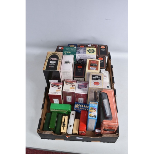 192 - A QUANTITY OF BOXED AND LOOSE DIECAST TRAMS, BUSES, COACHES, AND TRANSPORT MODELS, included is a lar... 