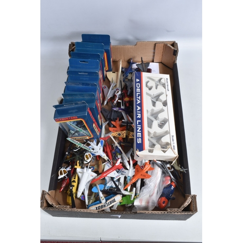 201 - A LARGE QUANTITY OF UNBOXED ASSORTED PLAYWORN DIECAST VEHICLES, mostly late 1970's and later issues,... 