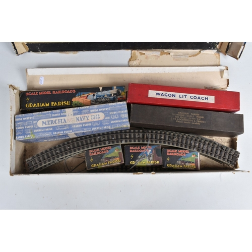 228 - A QUANTITY OF BOXED GRAHAM FARISH OO GAUGE MODEL RAILWAY ITEMS, Merchant Navy class locomotive and t... 