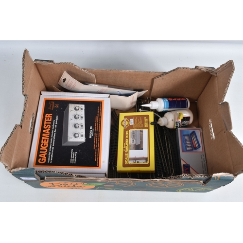 237 - A BOXED GAUGEMASTER MODEL TS THREE TRACK POWER CONTROLLER, not tested, appears complete and in good ... 