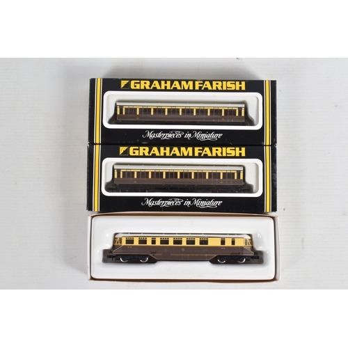 238 - A QUANTITY OF BOXED GRAHAM FARISH N GAUGE G.W.R. MODELS RAILWAY ITEMS, Hall class locomotive and ten... 
