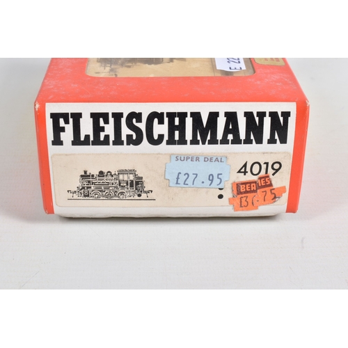 211 - THREE BOXED FLEISCHMANN HO GAUGE LOCOMOTIVES, class BR89 Tank No.89 005 (4019), class BR98 Tank No.9... 