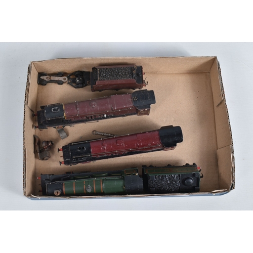 212 - AN UNBOXED HORNBY DUBLO CASTLE CLASS LOCOMOTIVE & TENDER, 'Cardiff Castle' No.4075, B.R. lined green... 