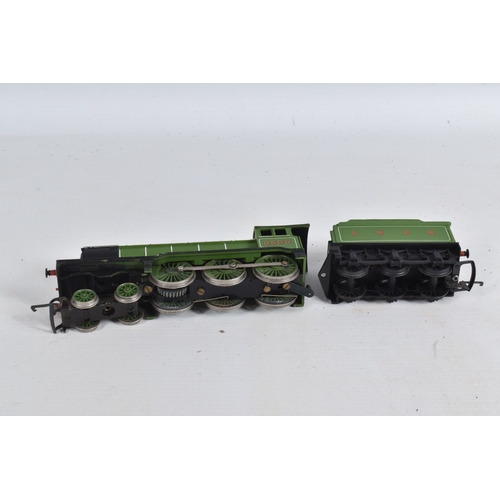 227 - A QUANTITY OF BOXED AND UNBOXED OO GAUGE LOCOMOTIVES,boxed Mainline class J72 Tank 'Joem' No.69023, ... 