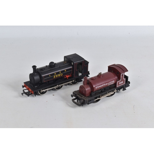 227 - A QUANTITY OF BOXED AND UNBOXED OO GAUGE LOCOMOTIVES,boxed Mainline class J72 Tank 'Joem' No.69023, ... 