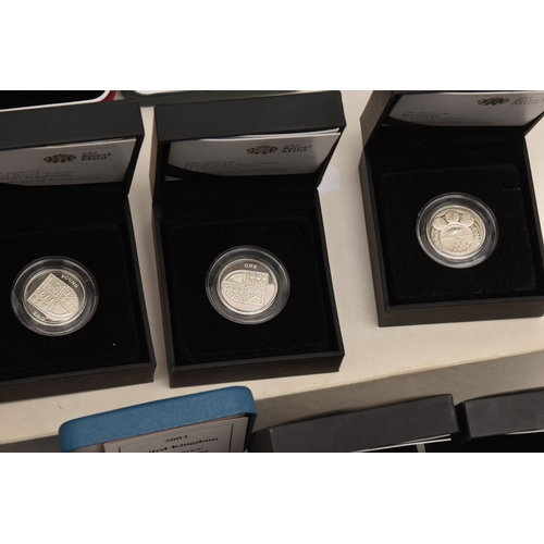 A CARDBOARD BOX CONTAINIG SILVER AND SLVER PROOF COINS TO INCLUDE 16 x ...