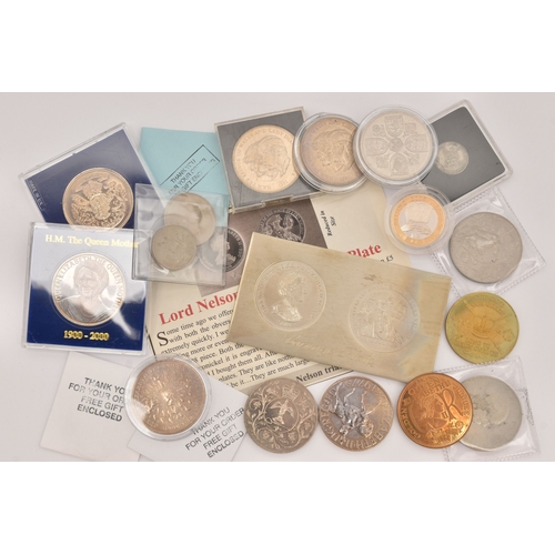 187 - A SMALL COLLECTION OF MAINLY COMMEMORATIVE COINS to include two Queen Mother coins, two Charles & Di... 