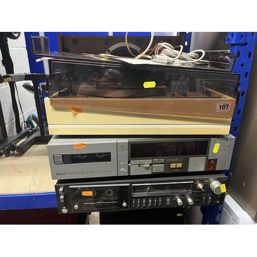 107 - A COLLECTION OF VINTAGE AUDIO EQUIPMENT, comprising a Dual 1229 turntable, a Technics M270X tape pla... 