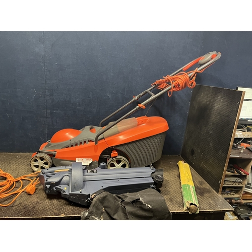 Lot 52        