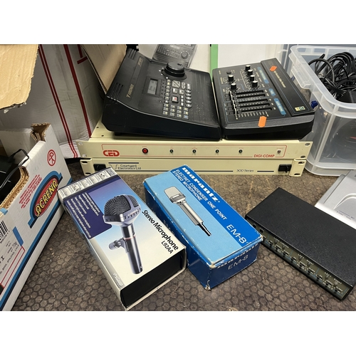 76 - A LARGE COLLECTION OF AUDIO VISUAL CABLES AND ELECTRONIC EQUIPMENT: including video mixers, audio mi... 