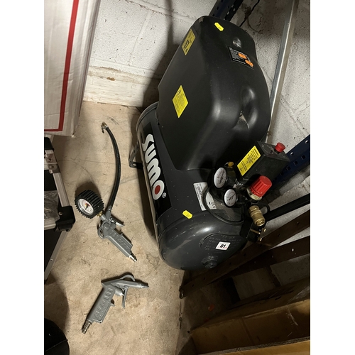 81 - A SUMO OM321-24 COMPRESSOR with tyre inflator attachment but no pipework and no wheels (PAT pass and... 