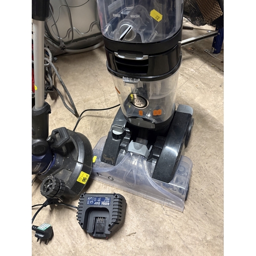 92 - A VAX MODEL ECB1SPV1 PLATINUM POWER MAX CARPET WASHER, with a bag of accessories, along with a Spear... 