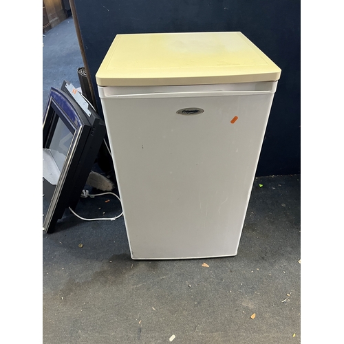 111 - A FRIDGEMASTER UNDER COUNTER FREEZER width 50cm, depth 50cm, height 85cm (PAT pass and working at -1... 