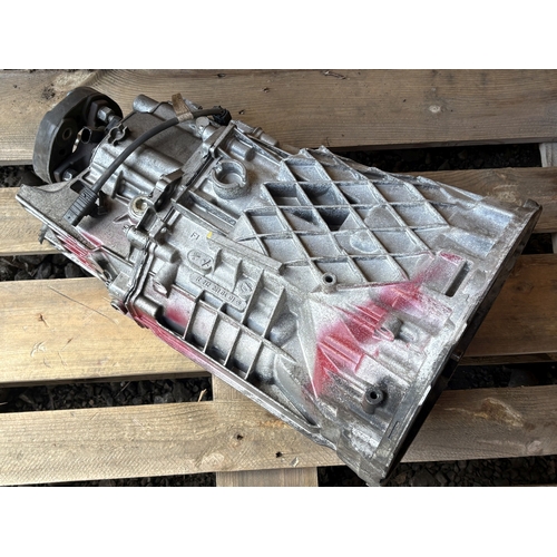 30 - A MERCEDES C CLASS AUTOMATIC GEARBOX, please see images for item details, condition report: removed ... 