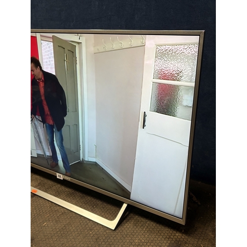 62 - A SONY 43XE8077 43 INCH LCD TV, condition report: PAT pass and working, no remote