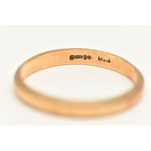 415 - A 14CT YELLOW GOLD BAND RING, approximate width 3mm, hallmarked 14ct London import, ring size V 1/2,... 