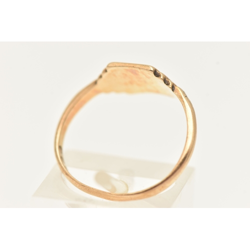 416 - A 9CT YELLOW GOLD SIGNET RING, monogram engraving 'EM', approximate width 8mm, hallmarked 9ct London... 