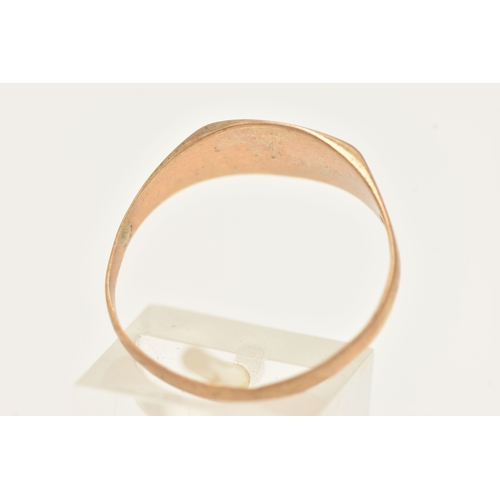 419 - A 9CT YELLOW GOLD SIGNET RING, approximate width 8mm, hallmarked 9ct Birmingham, ring size V, approx... 