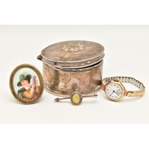 478 - A SMALL TRINKET BOX WITH ITEMS, to include a round white metal trinket box with hinged cover, unmark... 