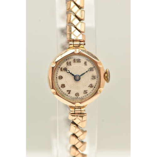 479 - A LADIES BOXED 9CT GOLD CASED WRISTWATCH, manual wind, round silvered Arabic numeral dial, blue stee... 