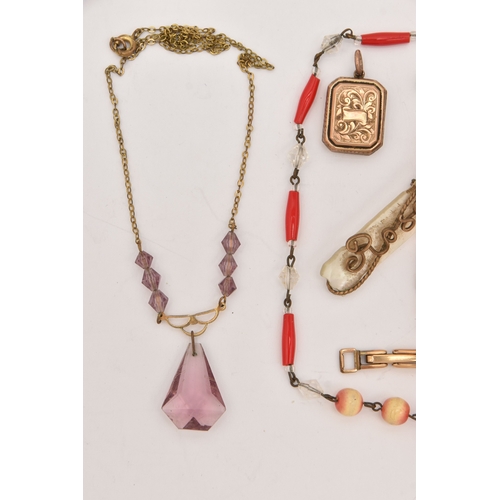 482 - A SMALL COLLECTION OF JEWELLERY, to include two rolled gold lockets, a rolled gold band ring, a dyed... 