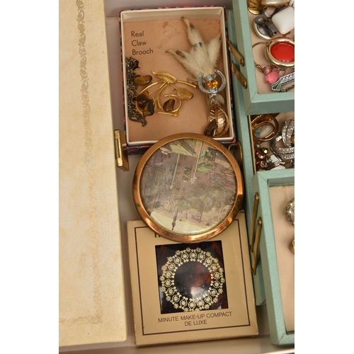 527 - AN ASSORTMENT OF COSTUME JEWELLERY AND OTHER ITEMS, to include rings, brooches, necklaces, earrings ... 